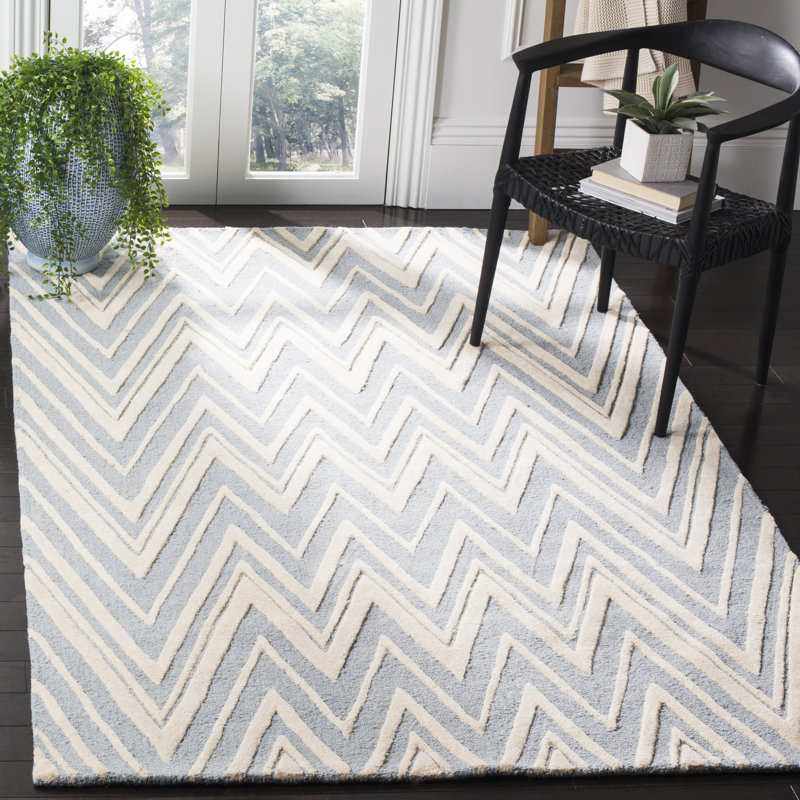 Nathanial Chevron Wool Hand Woven Indoor / Outdoor Area Rug, Rectangle 91 x 152cm