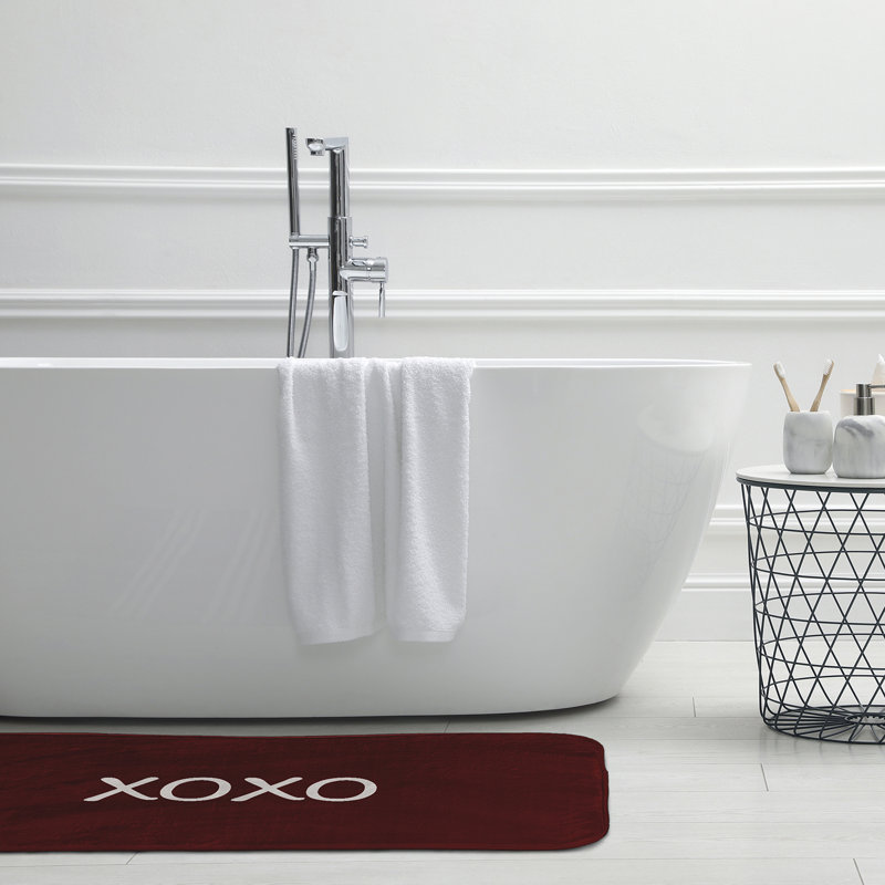 Tapis de salle de bain Maroon Xoxo, L 21 po x L 34 po, Rouge riche