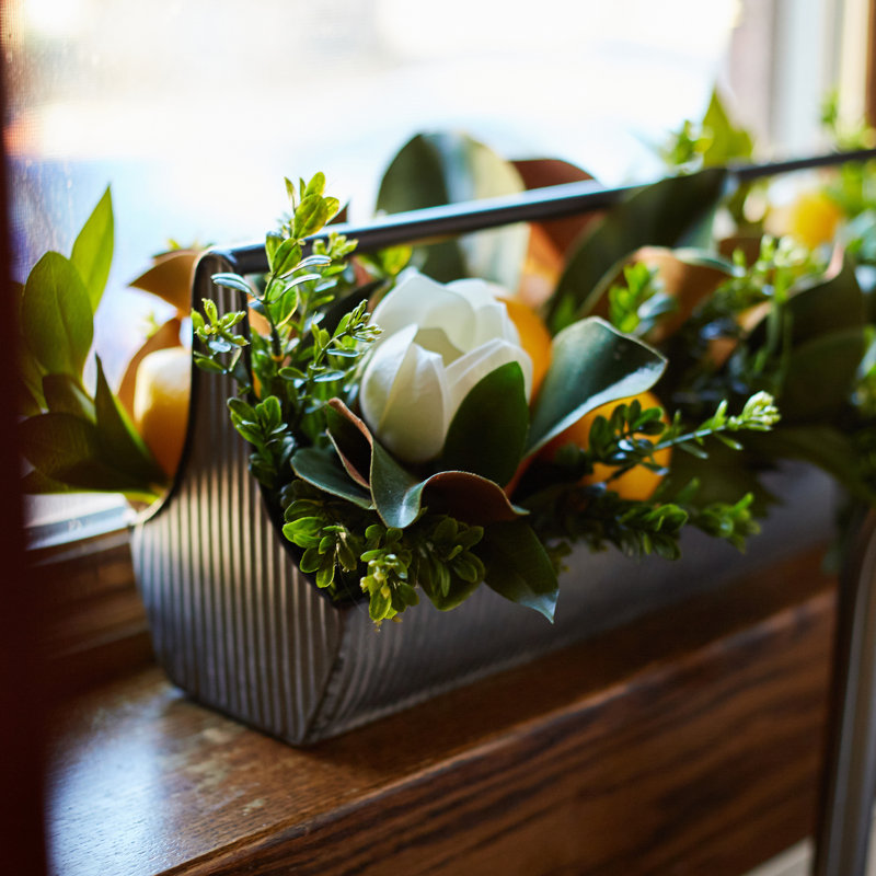 Arrangement floral de centre de table d’été en métal galvanisé « Lemon », « Real Touch » Magnolia & Buwood