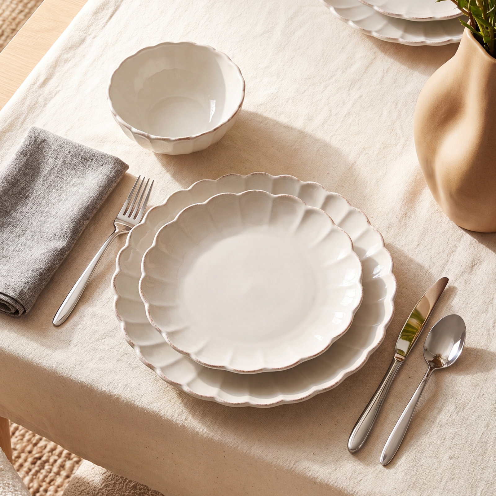 French Perle Scallop White Stoneware Dinnerware Set - Service for 4