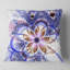 Coussin imprimé floral bleu avec fleurs fractales claires-30423655-30423652