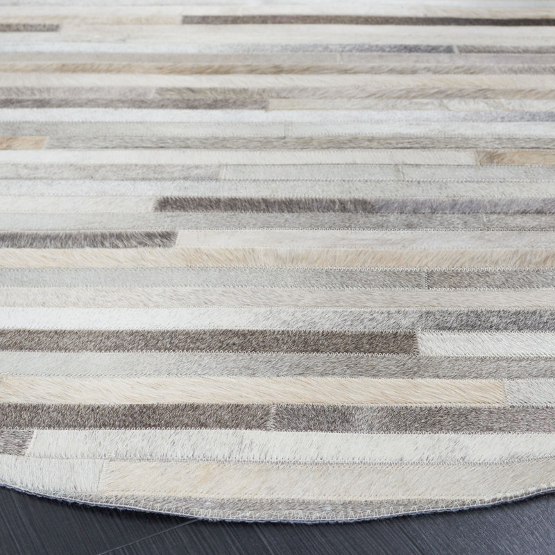 Sechrist Hand Woven Leather/Felted Cloth Abstract Rug in Gray/Ivory, Round 6'