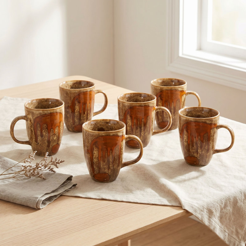 Tasse artisanale en grès avec glacis réactif