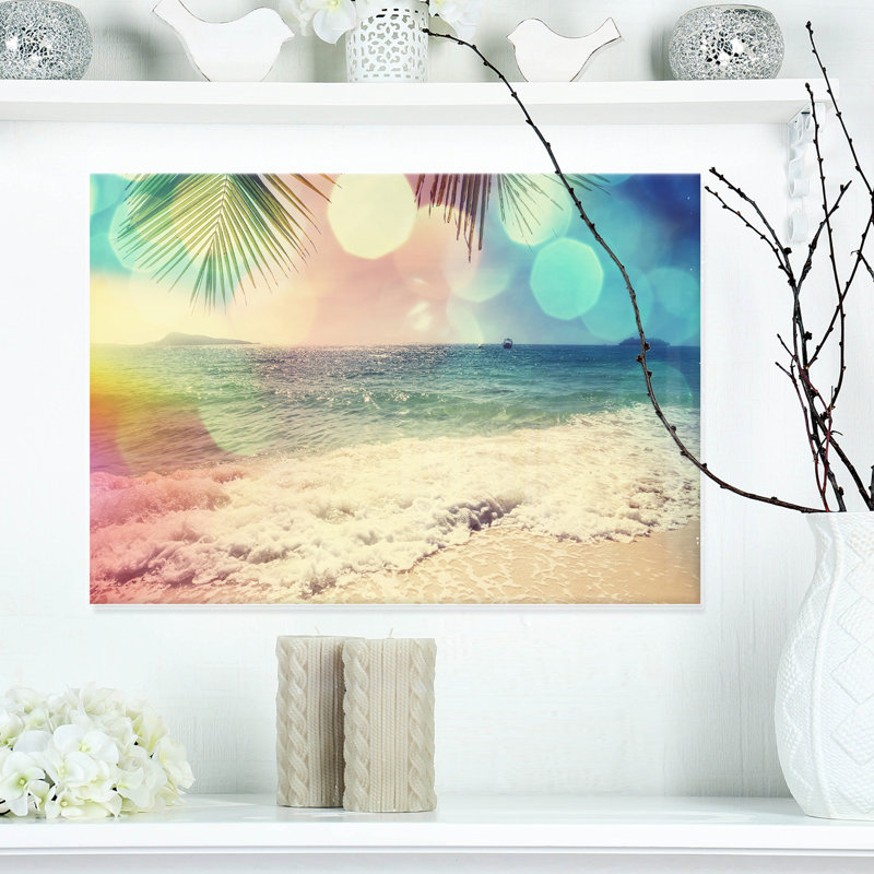 «Colorful Serenity Tropical Beach» - reproduction, H 20 po x l 20 po x P 1 po, Métal