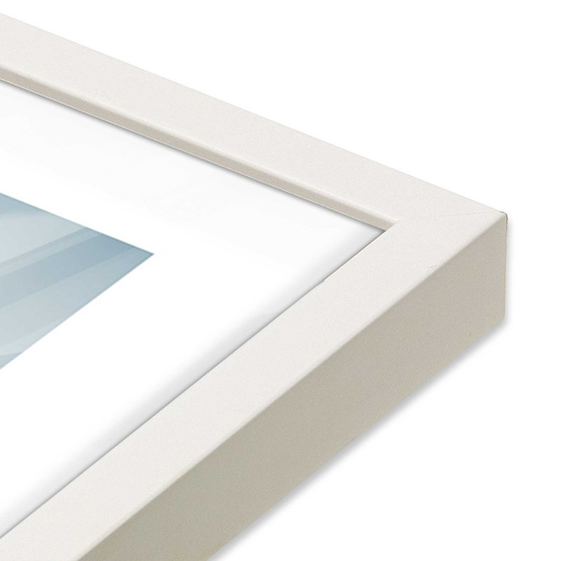 Impression de reflets calmes, Cadre opaque blanc, H 37 po x l 25 po x P 1,25 po