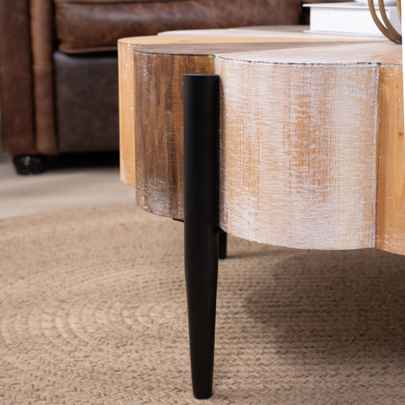 Table basse en bois manufacturé rustique