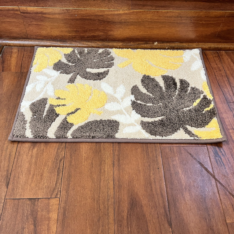 Benu Microfiber / Microsuede Non-Slip Bath Rug