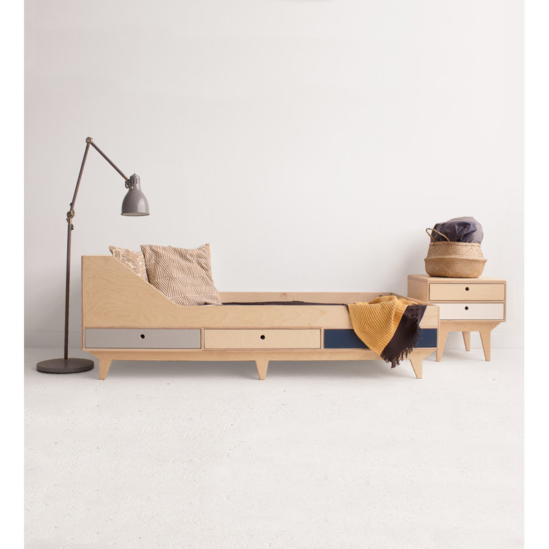 Oswald Standard with Storage Included