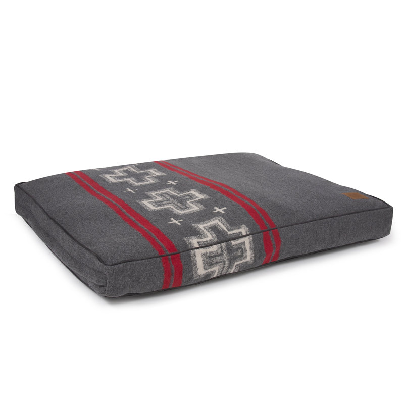 Pendleton San Miguel Pet Napper Dog Bed with Removable Cover, 4" H x 40" W x 32" D