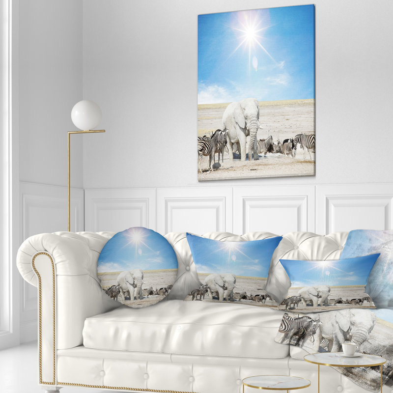 Coussin lombaire  Abstract Elephant and Herd of Zebras