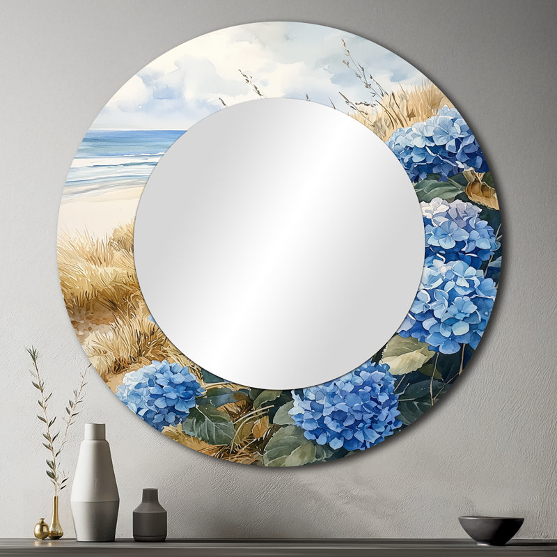 Hydrangées au bord de la mer I - miroir mural floral - imprimé sur métal, 36 po x 36 po
