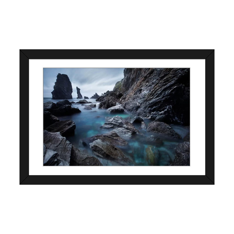 « turquoise i », impression horizontale sur toile tendue, Papier d'art encadré noir, Blanc, H 16 po x l 24 po x P 1 po