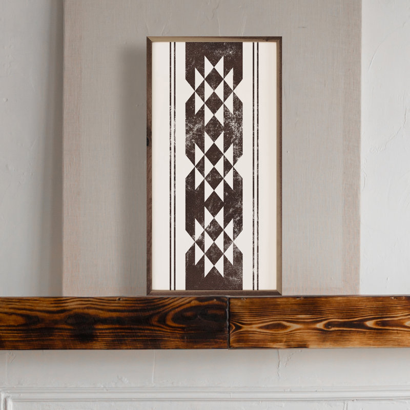 Motif tribal brun, H 24 po x l 12 po
