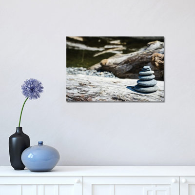 Stacked Stones par Heather Roberson - Estampe numérique sur toile tendue