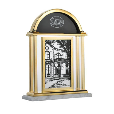 Elms Invitational Figurines & Sculptures