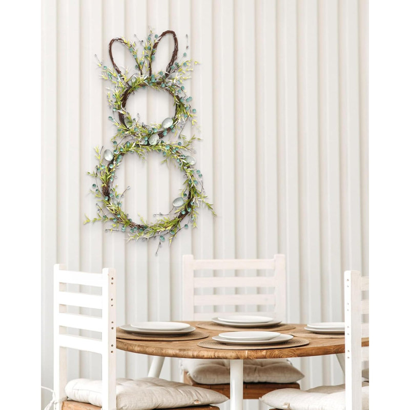 Couronne de Pâques de lapin de Pâques avec œuf, brindille et baies Couronne de Pâques verte pour décorations de porte d'entrée