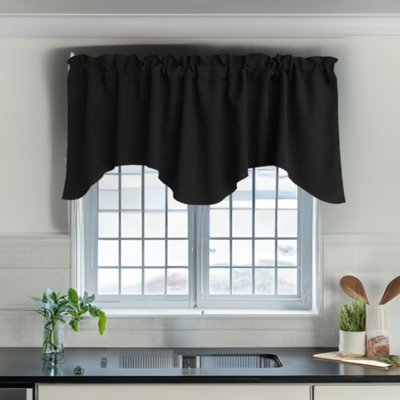 Scalloped Window Valance