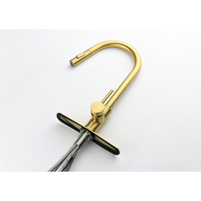 Robinet de cuisine rétractable en acier inoxydable brossé - fabrication en acier inoxydable, rotation de la buse à 360 °, deux options de débit d'eau, contrôle facile de la température et du débit avec une seule poignée, corrosion rouille, 16,41 po de diamètre,