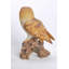 Statue hibou on branch