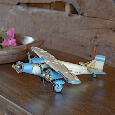 Lamontagne Transportation Model Car Or Vehicle