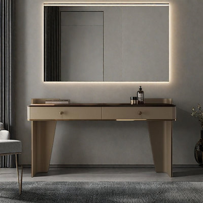 Deluxe Bedroom Dresser