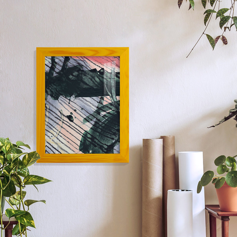 "Geraline Angled Spaces V", impression encadrée sur papier, H 11 po x l 9 po x P 1 po, Jaune