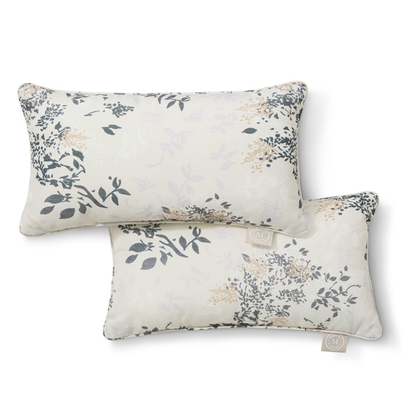 Ensemble de 2 coussins décoratifs d'extérieur MARTHA STEWART, 18 po, H 18 po x l 11 po, Gris chaleureux, Rectangulaire