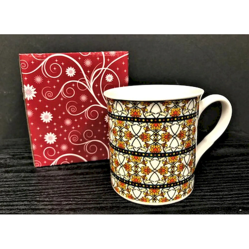 Grande tasse à motif Étienne, Motif floral