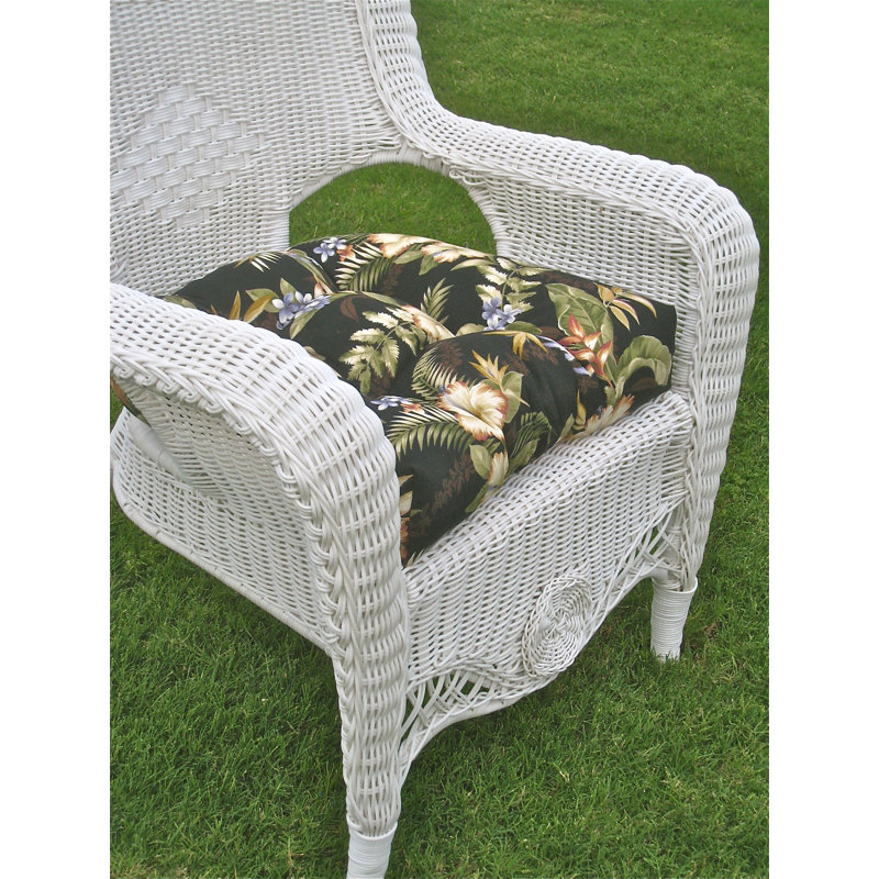 Hanish 4 - Person Wicker Patio Dining Set with Round Table, White