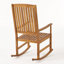 Chaise berçante rustique avec un design traditionnel et un style de mouvement relaxant pour les moments de loisirs en plein air