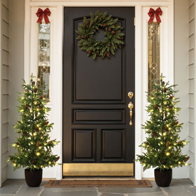 Sapin de Noël artificiel en pot de 1,37 m (4,5 pi) avec feuillage de pin vert et pommes de pin naturelles, 9 fonctions d'éclairage