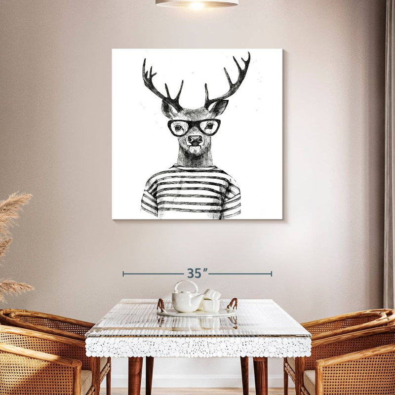 Crowle Hipster Deer, H 39 po x l 39 po