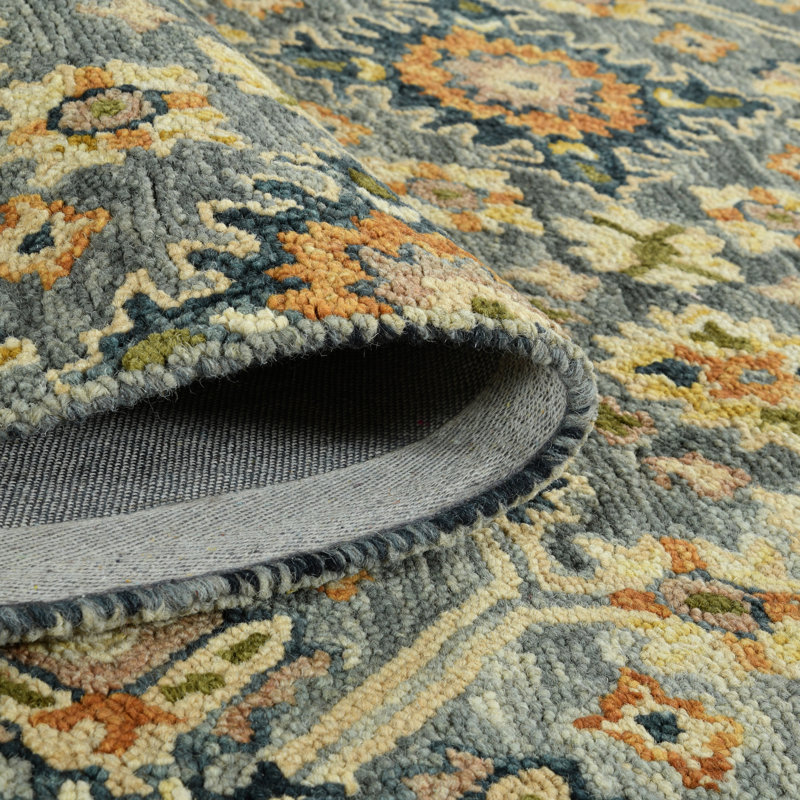 Tapis traditionnel gris crocheté à la main Tricity, Rectangle 8 pi x 10 pi