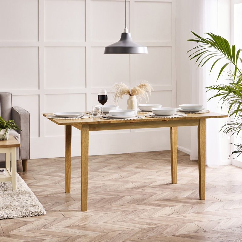 Alissah Solid Wood Extending Dining Table With 4 Whitley Chairs & 1 Alcazar Bench - Rustic Farmhouse, Oak