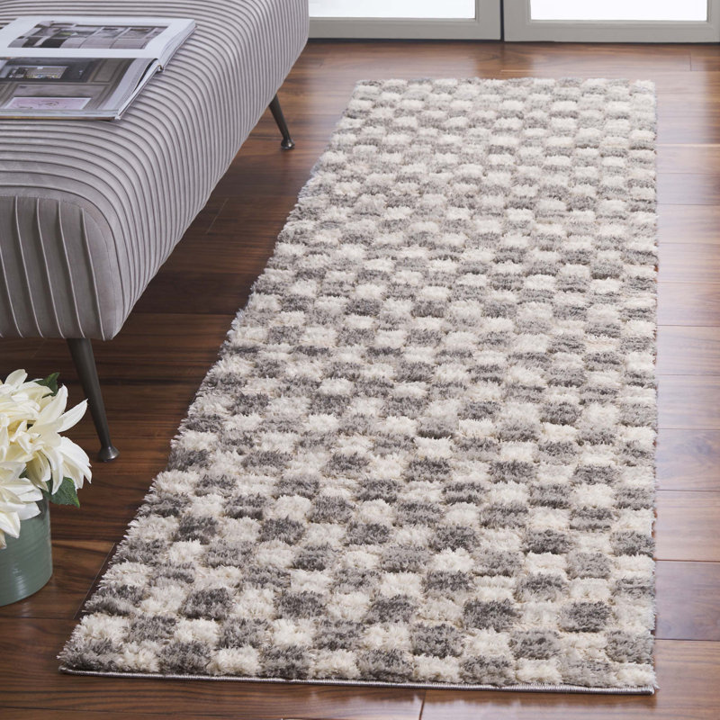Chikamma Shag 900 Performance Geometric Rug, Runner 2'3" x 8'
