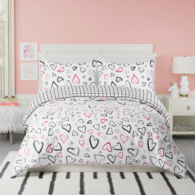 Roxy Hearts Reversible Pink/Black/White Comforter Set