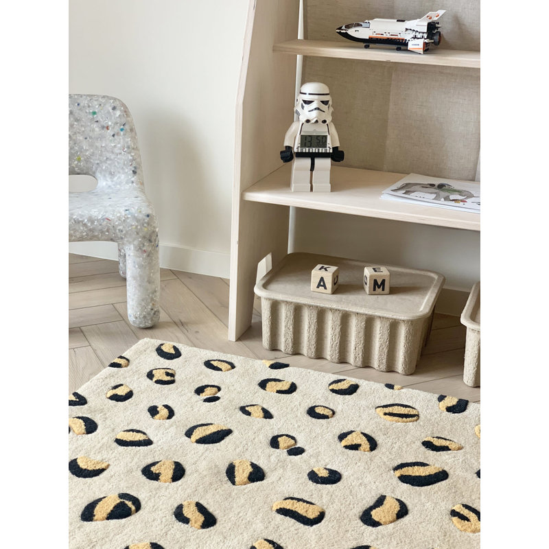 Rug Leopard, Rectangle 2'7.5" x 3'11.24"
