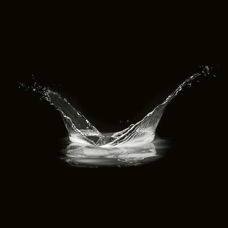 Éclaboussure d'eau isolée, H 12 po x l 12 po