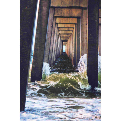 Eau sous la jetée