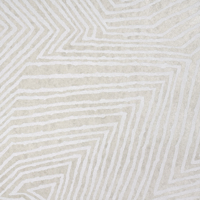 Labyrinth Grand Wallpaper, Soft Silver