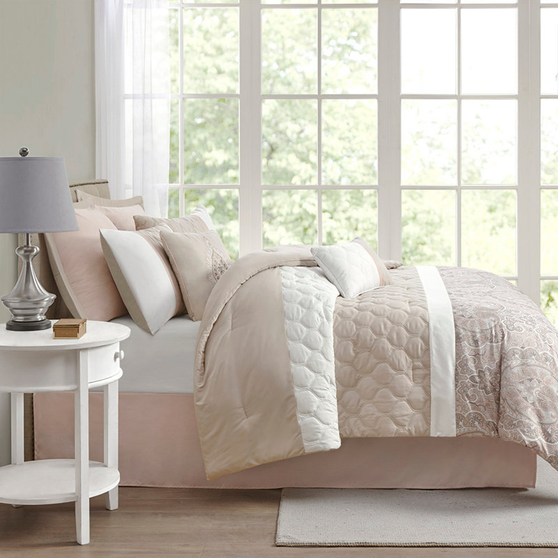 Ensemble de literie 8 pièces avec motif damassé matelassé