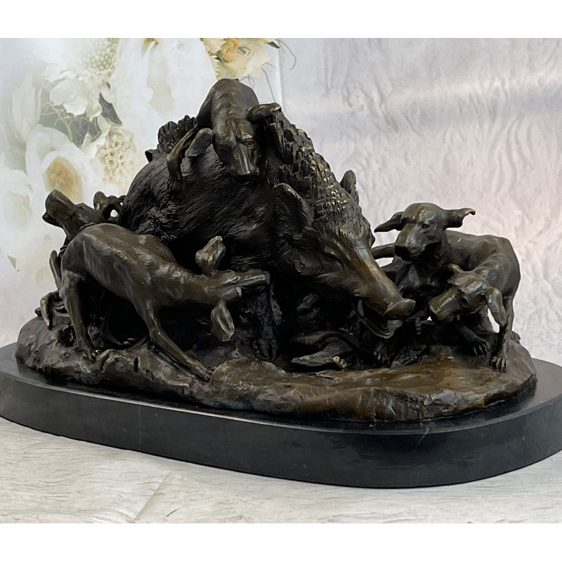 Figurine en bronze sangliers et chiens Lecourtier