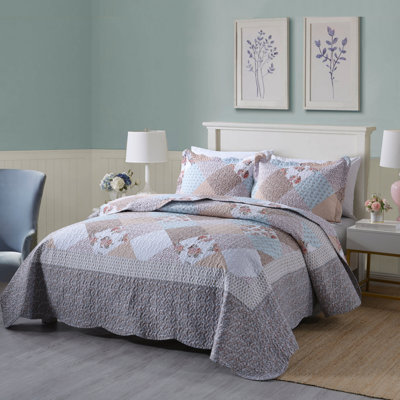 B75 Twill Floral Quilt