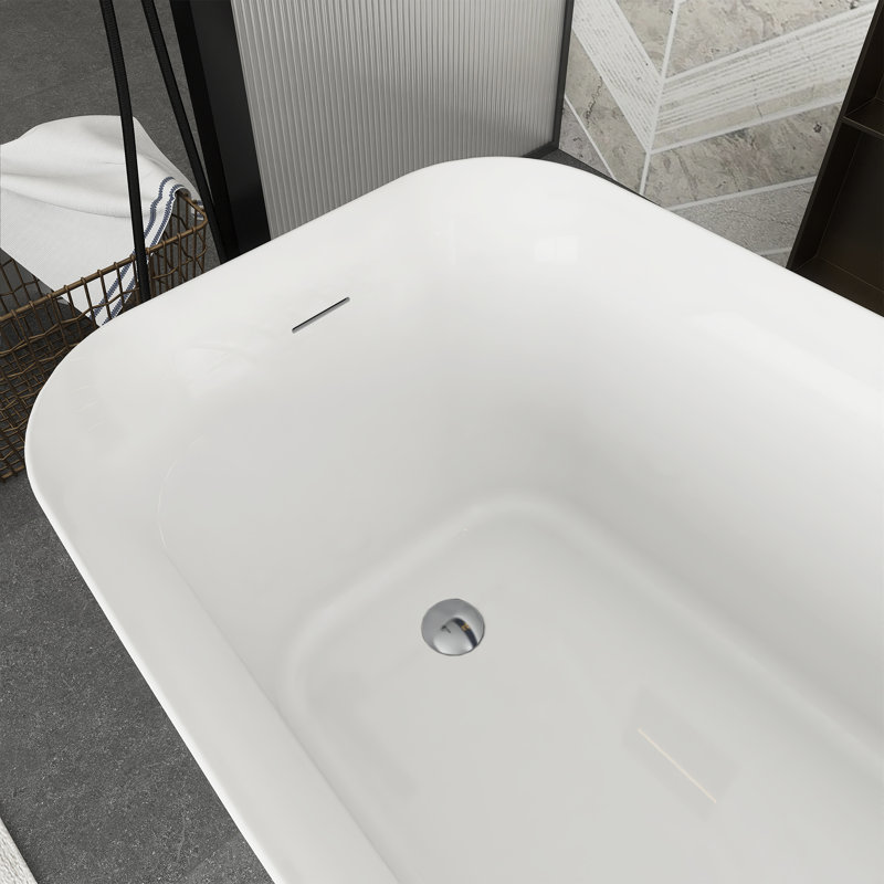 x Freestanding Soaking Plastic / Acrylic Bathtub