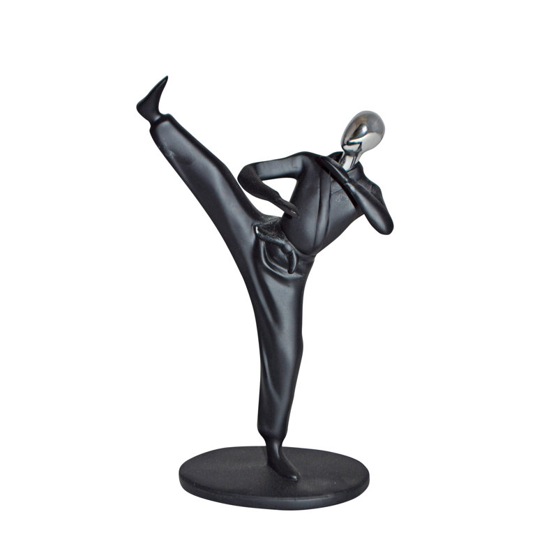 Statue de karaté Andretta, Krav Maga Front, chrome rouge, statue en résine - Taille: 3 po x 7 po x H 11 po, Noir