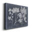«Foliage On Navy VI», reproduction sur toile tendue-658963514