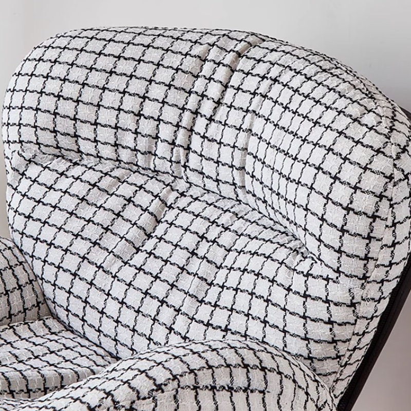 Chaise berçante simple et créative