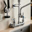 Robinet de cuisine mural professionnel professionnel: entraxe standard de 8 pouces, conception à double jet rétractable, compatible avec les éviers de 1 à 3 compartiments.