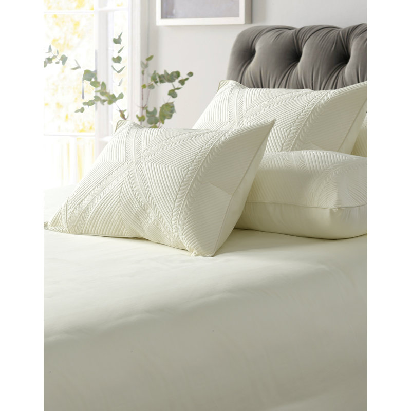 Drap-housse La Shantam, 100% coton, ultra doux et respirant, inclus: 1 drap plat (100 x 104 pouces) et 2 taies décoratives matelassées (20 x 32 pouces) - Blanc