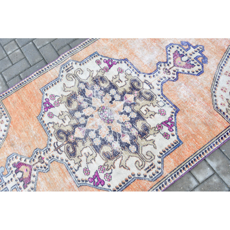 Tapis turc rétro idéal pour le salon et la chambre à coucher avec un design complexe et un confort inégalé